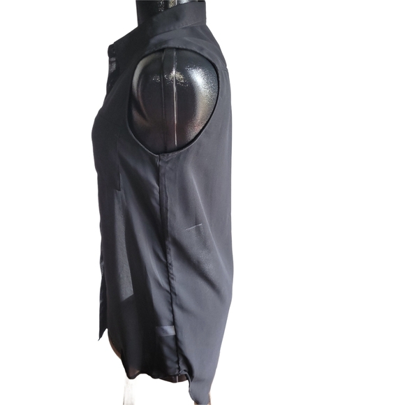 Love & Liberty Black Sheer High Low Sleeveless Shirt S - Picture 4 of 6